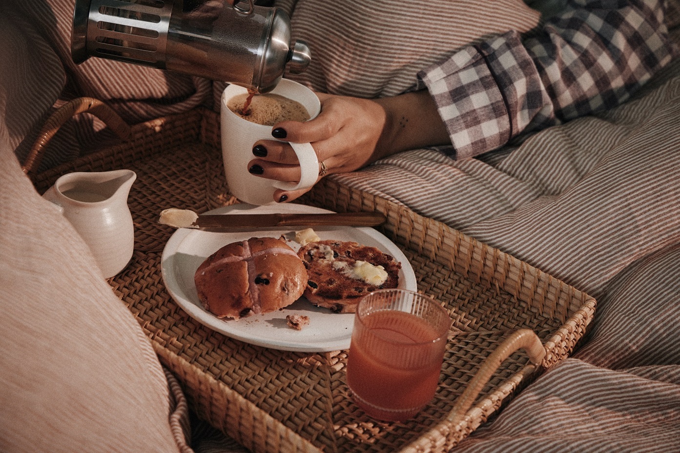 No.1 2 Berry Blush Hot Cross Buns