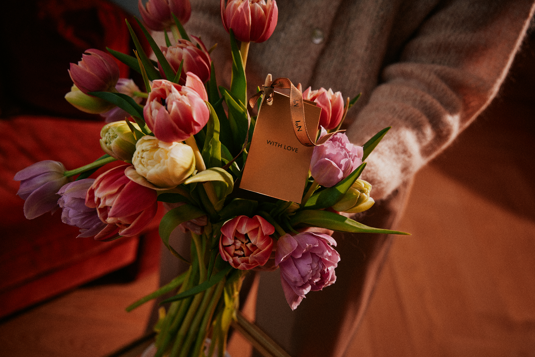 Foundation Love Bouquet with Heart Decoration